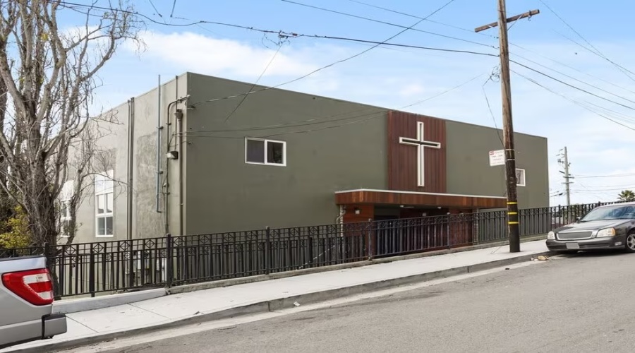 External view of Grace Tabernacle Community Church 