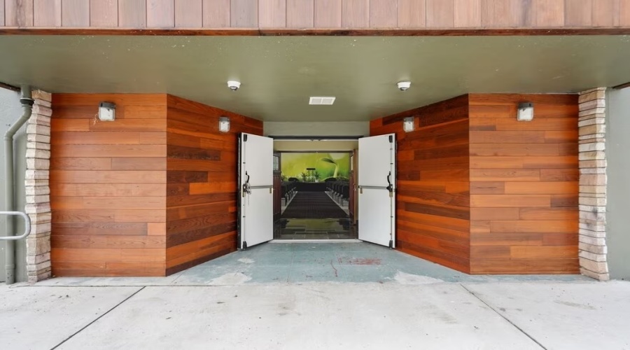 Internal view of Grace Tabernacle Community Church 