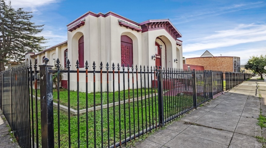 Exterior church building, side