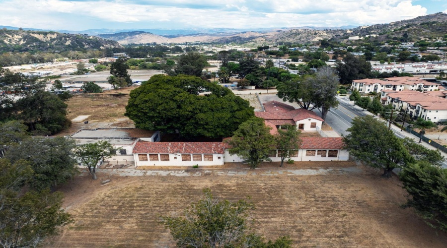 2647 N Ventura Avenue, Ventura, California 93001, ,Education,For Sale,N Ventura Avenue,1126